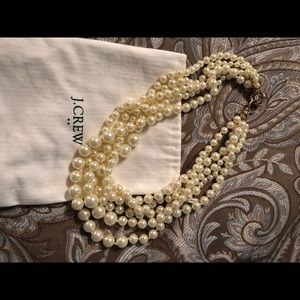 Pearl multi strands necklace